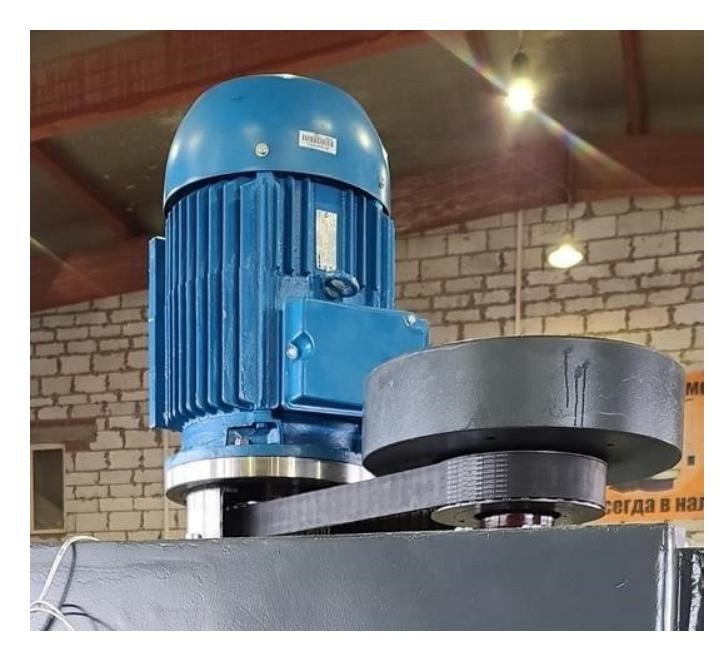 Зубофрезерный полуавтомат 53А11 - Технические особенности